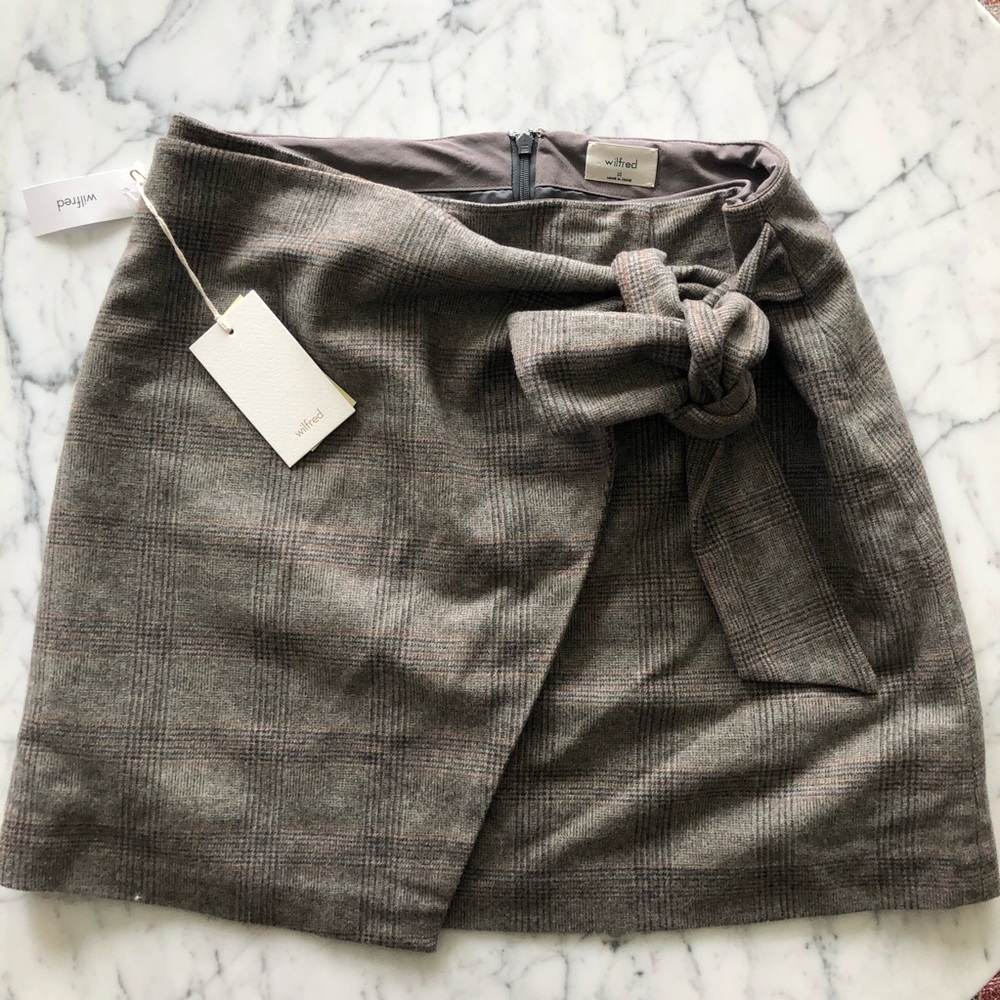 ARITZIA short Skirt NWT